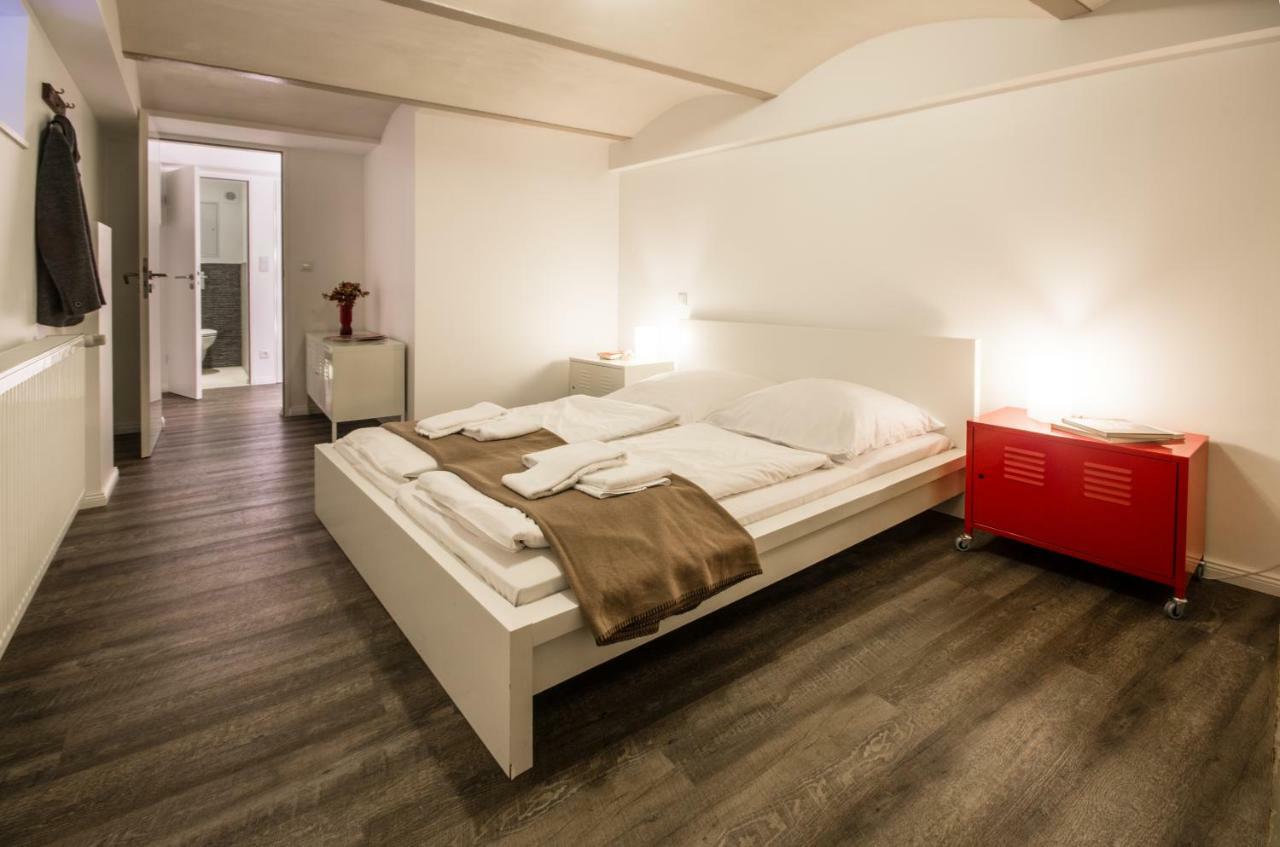 Quiet Courtyard Apartment Berlim Exterior foto